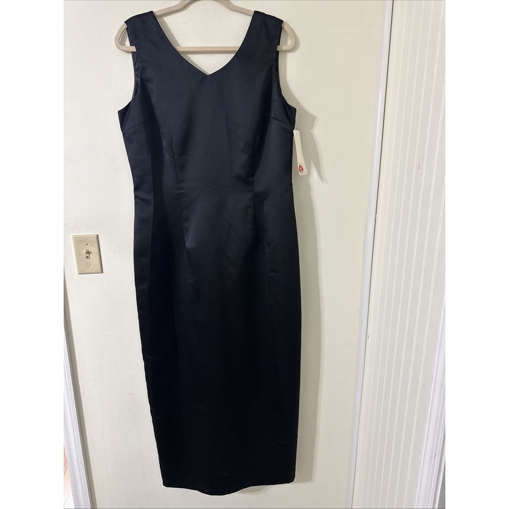 Althuser Elegant Black Sleeveless Evening Gown Women's Size 14 Made In USA